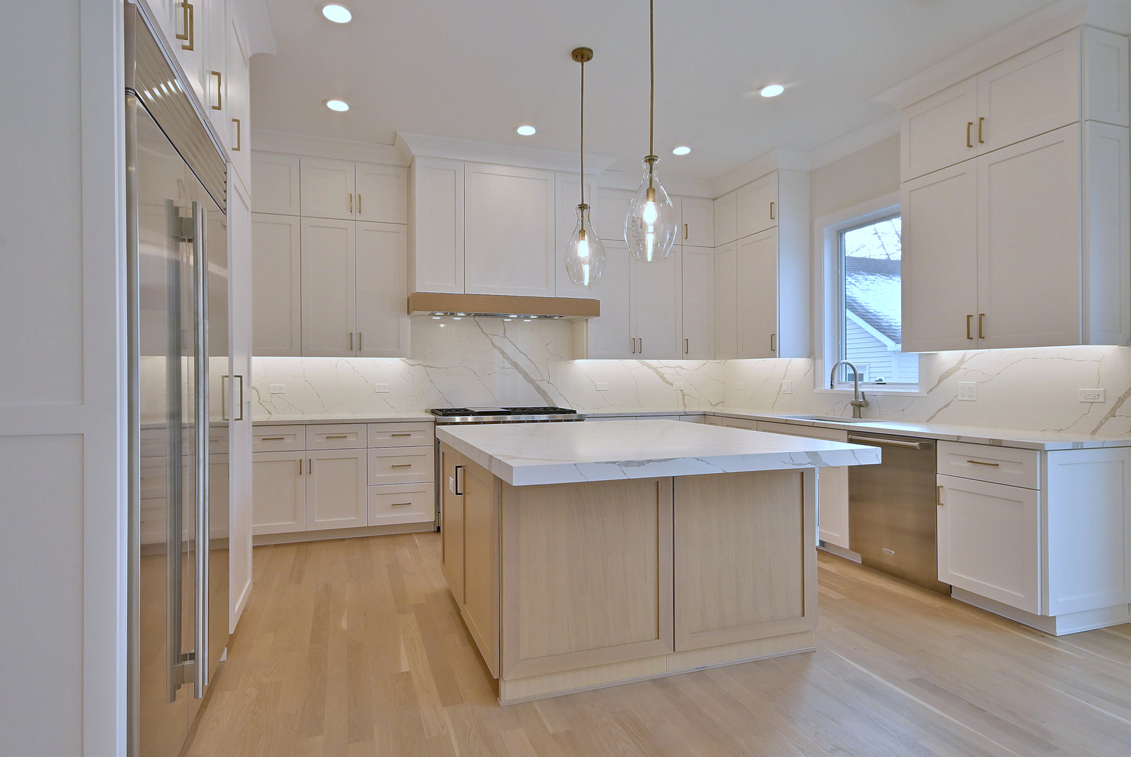 742 S Saylor Avenue, Elmhurst, IL 60126