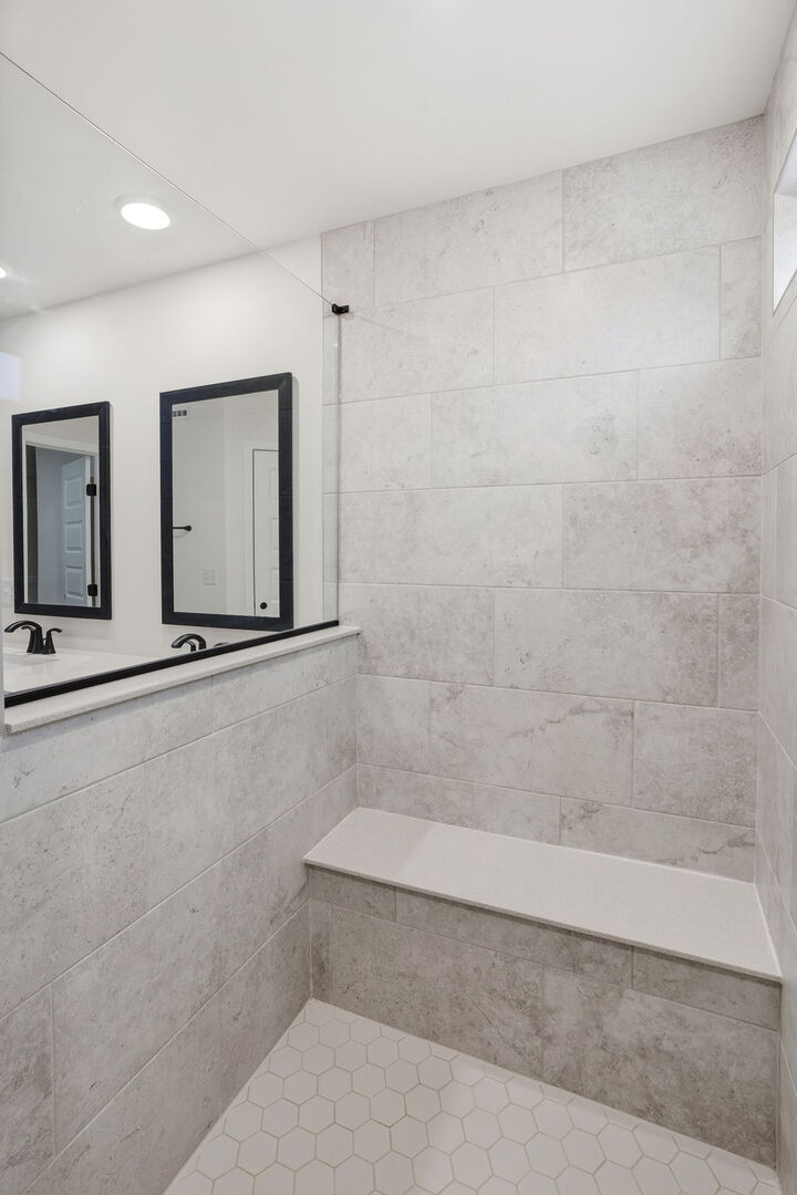 244 Warren Lane #11249, Schaumburg, IL 60193