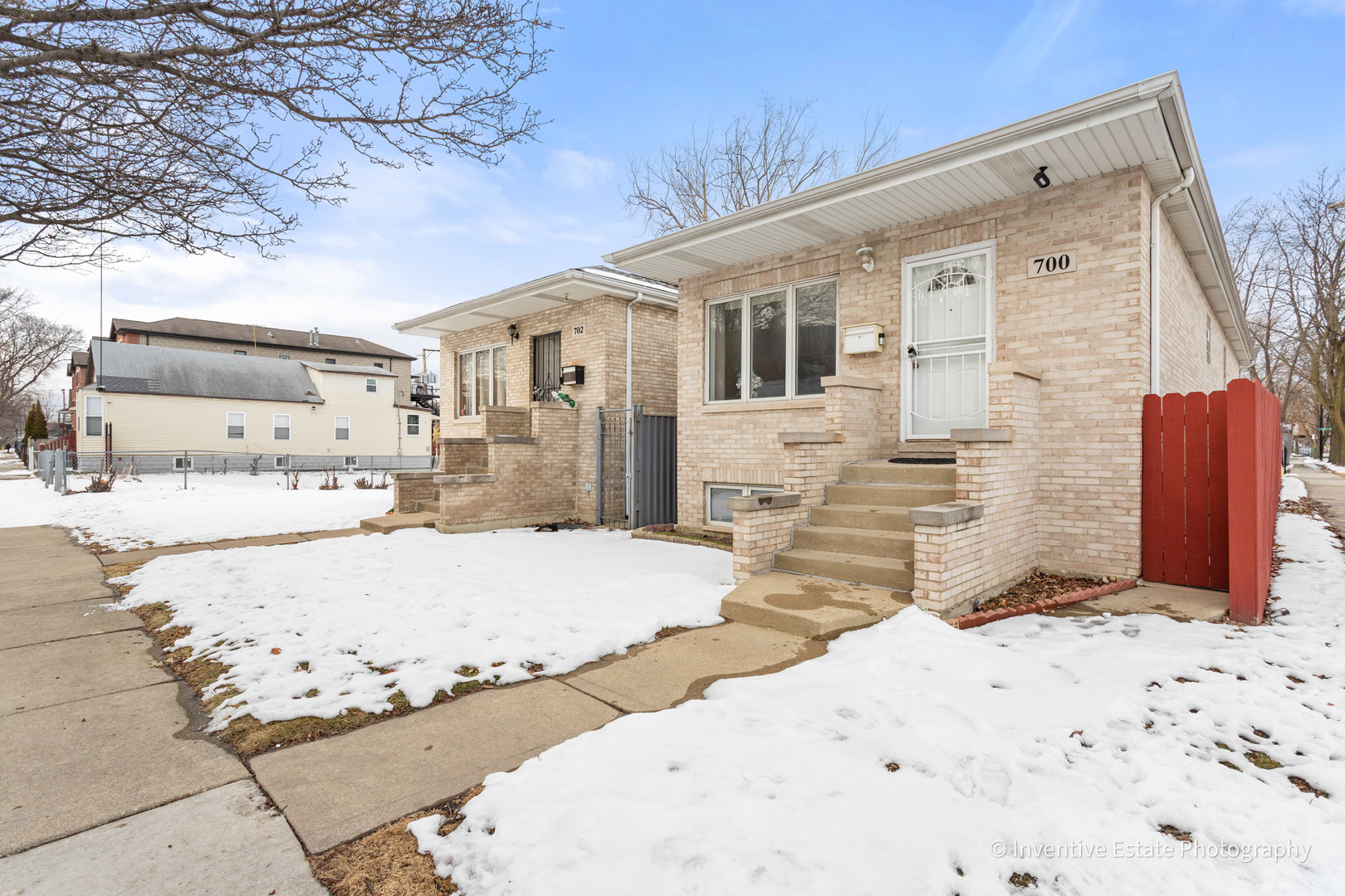 700 W 50th Street, Chicago, IL 60609