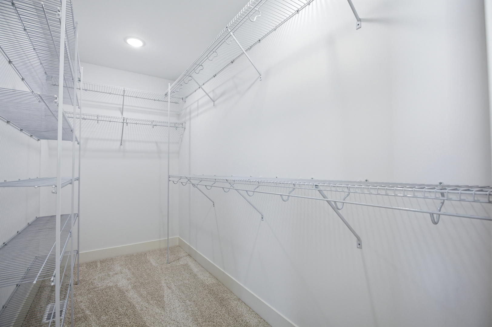 305 Harpers Ferry, Savoy, IL 61874