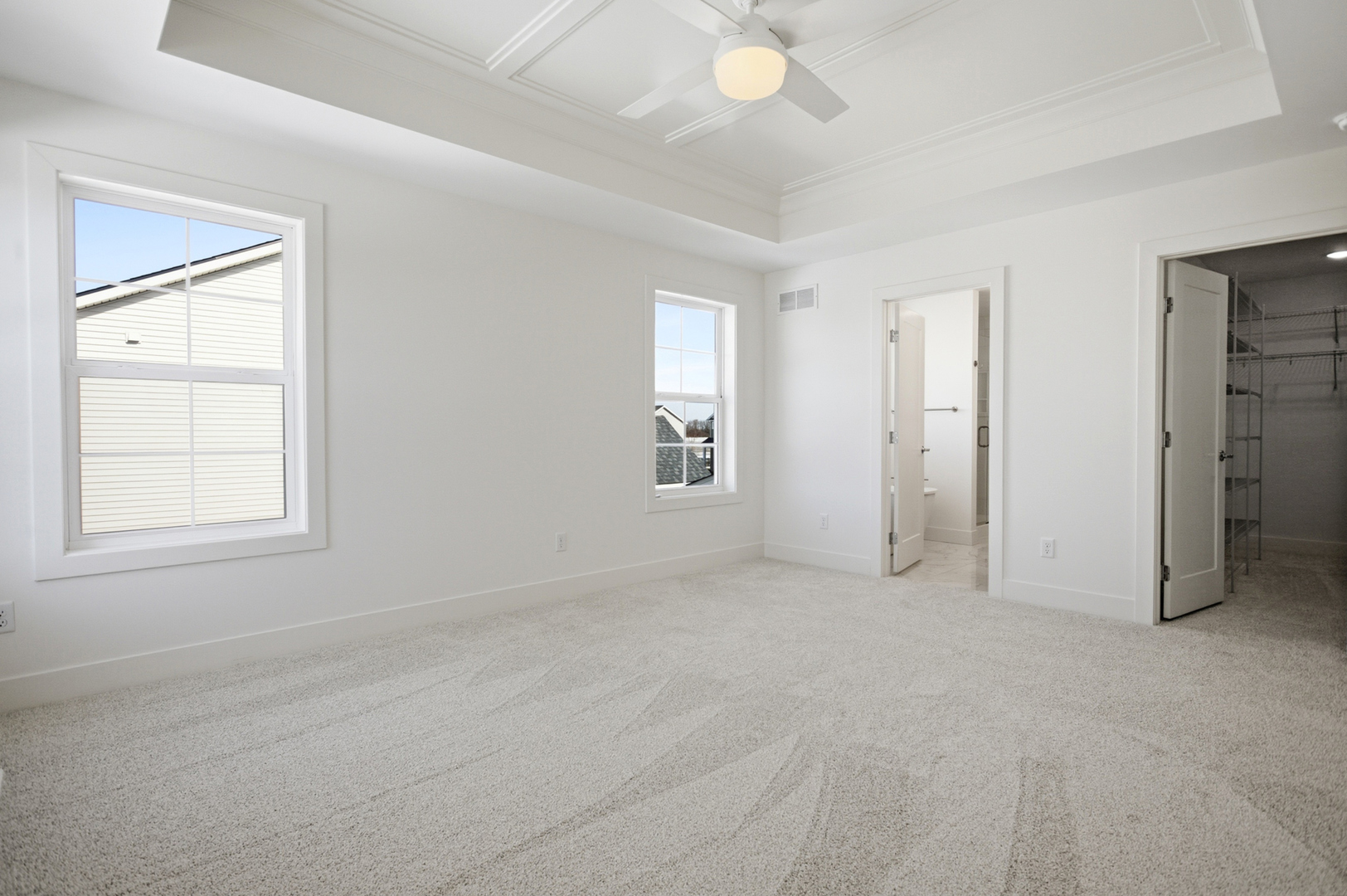 305 Harpers Ferry, Savoy, IL 61874