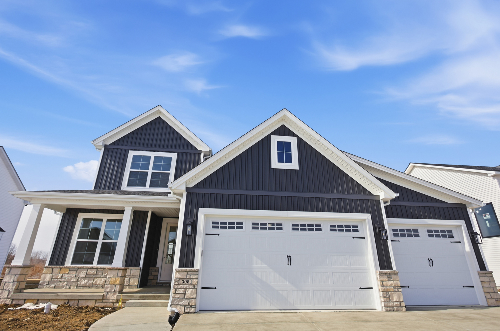 305 Harpers Ferry, Savoy, IL 61874