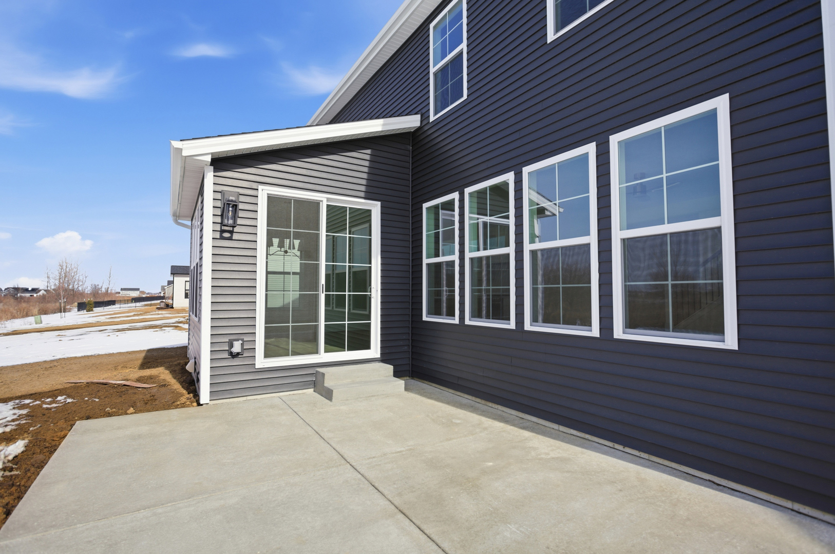 305 Harpers Ferry, Savoy, IL 61874