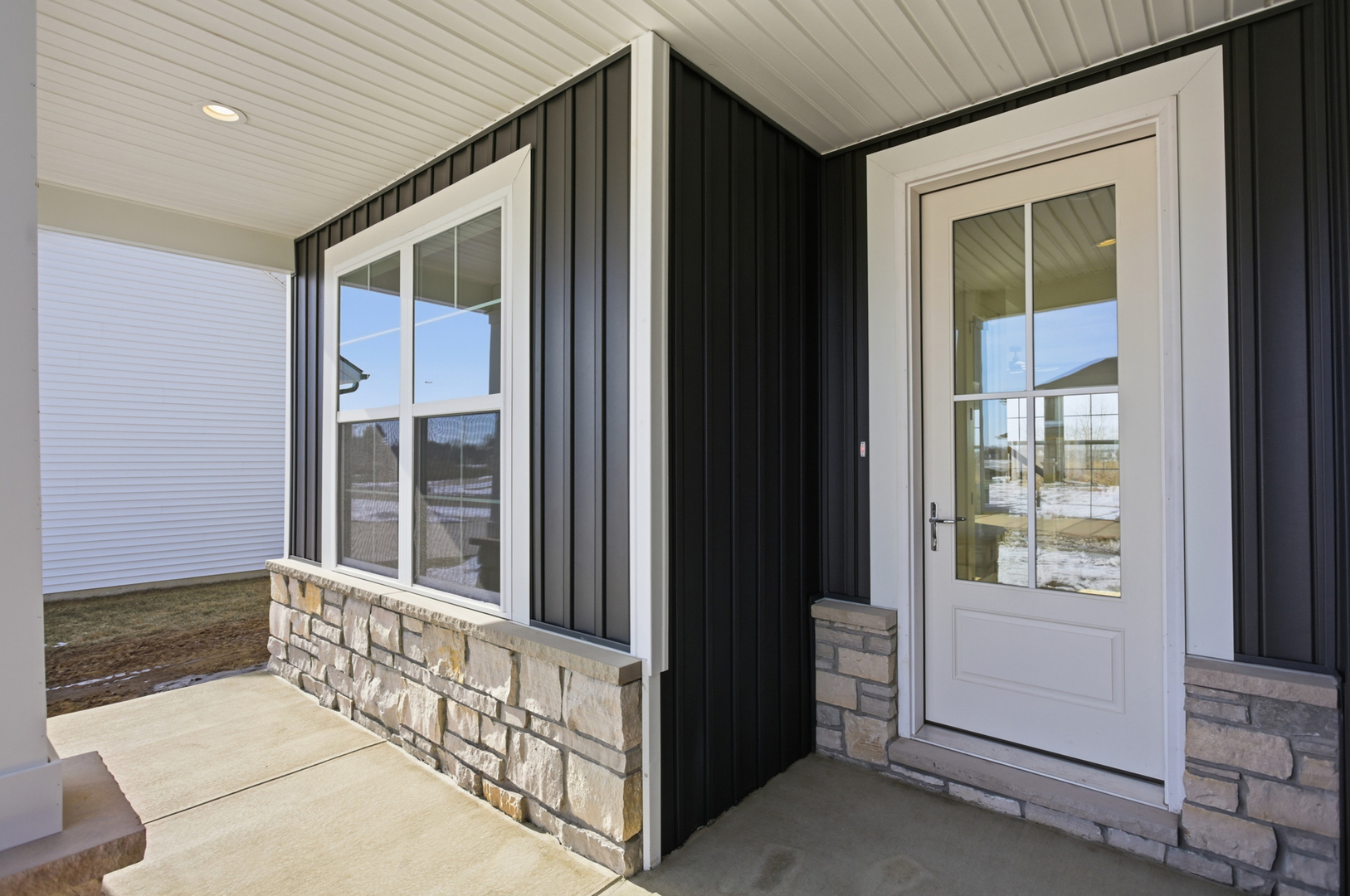 305 Harpers Ferry, Savoy, IL 61874