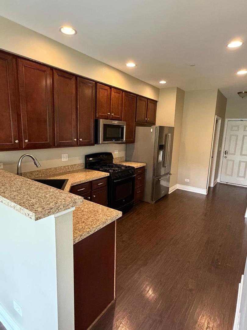 9911 Williams Drive, Huntley, IL 60142