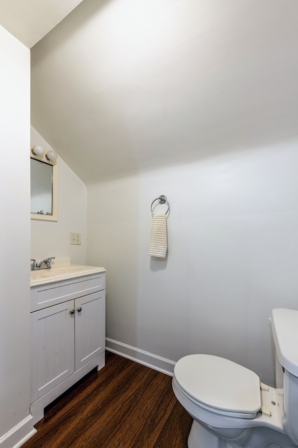 655 Glenwood Avenue, Joliet, IL 60435