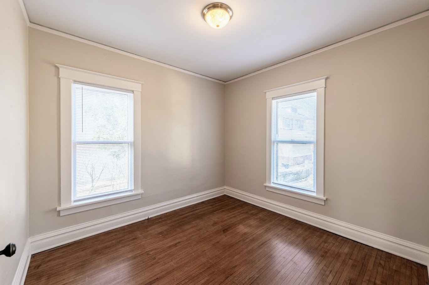 655 Glenwood Avenue, Joliet, IL 60435