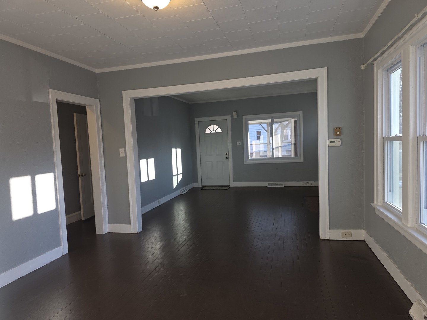 634 W Ridgeland Avenue, Waukegan, IL 60085