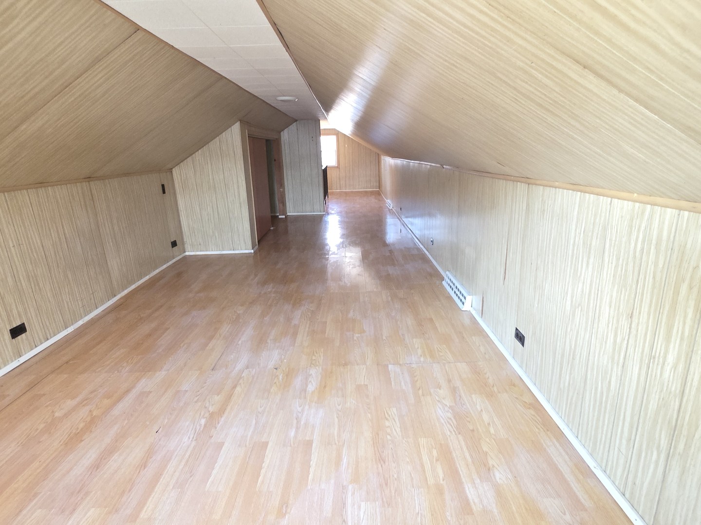 634 W Ridgeland Avenue, Waukegan, IL 60085