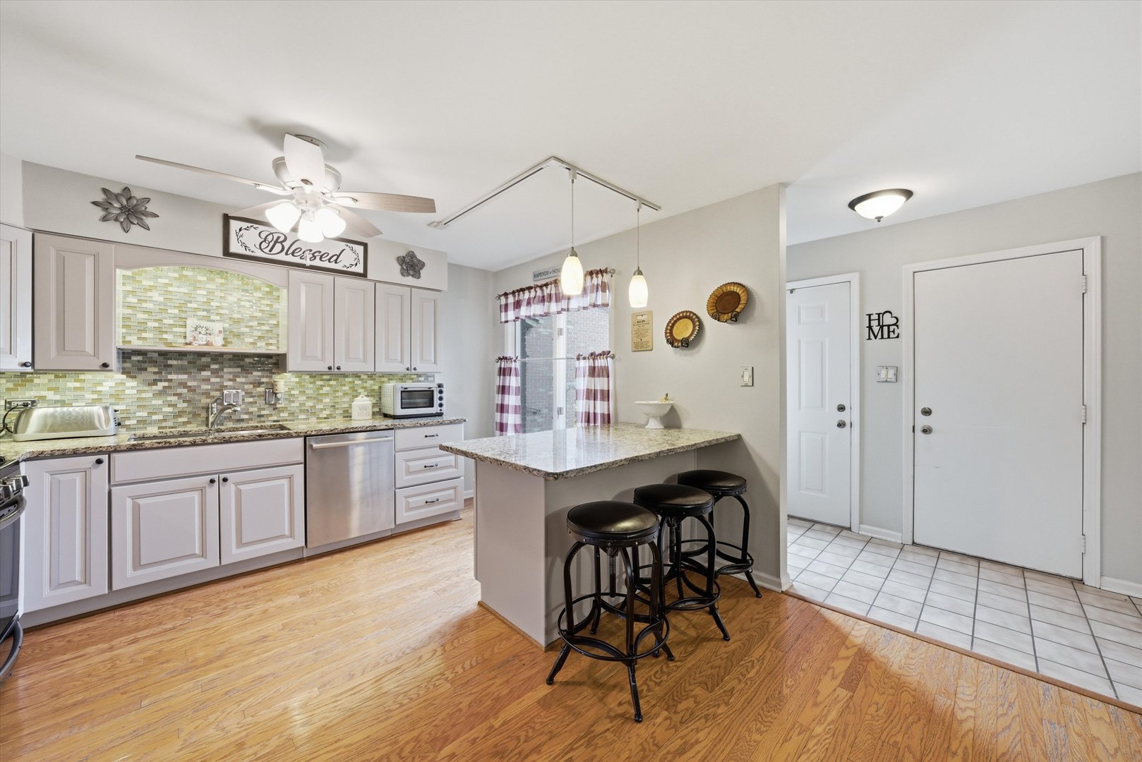 54 Village Woods Drive, Crete, IL 60417