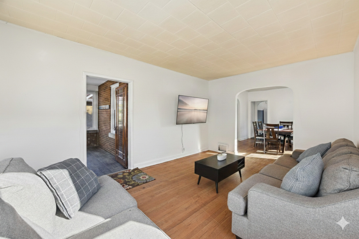 427 S Cornell Avenue, Villa Park, IL 60181