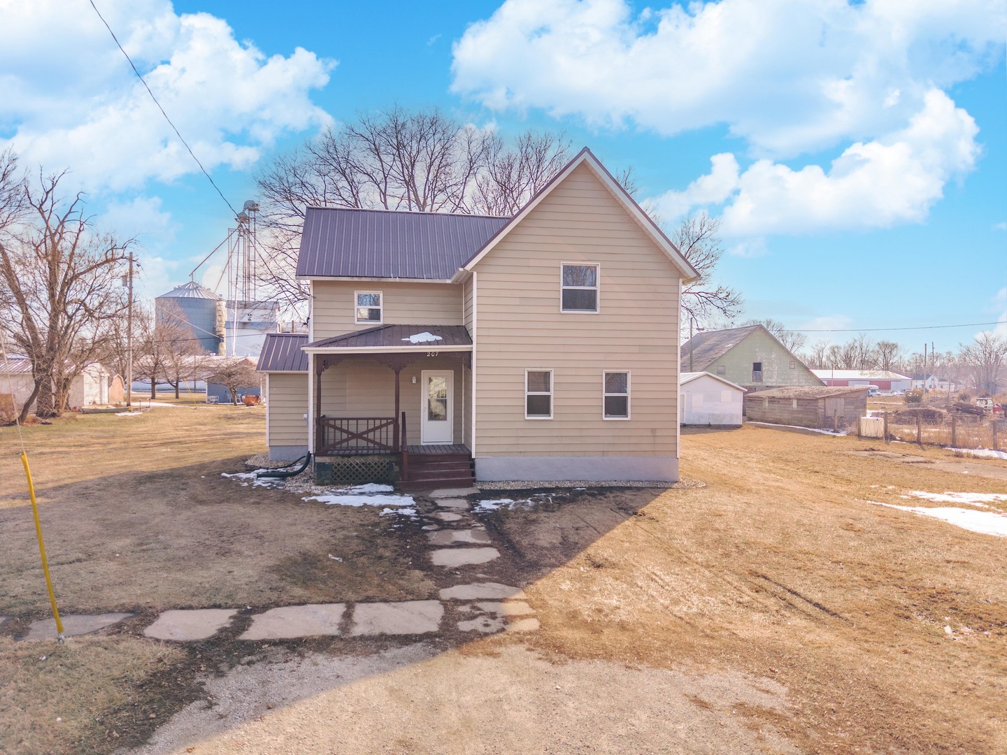 207 E Maple Street, Chatsworth, IL 60921