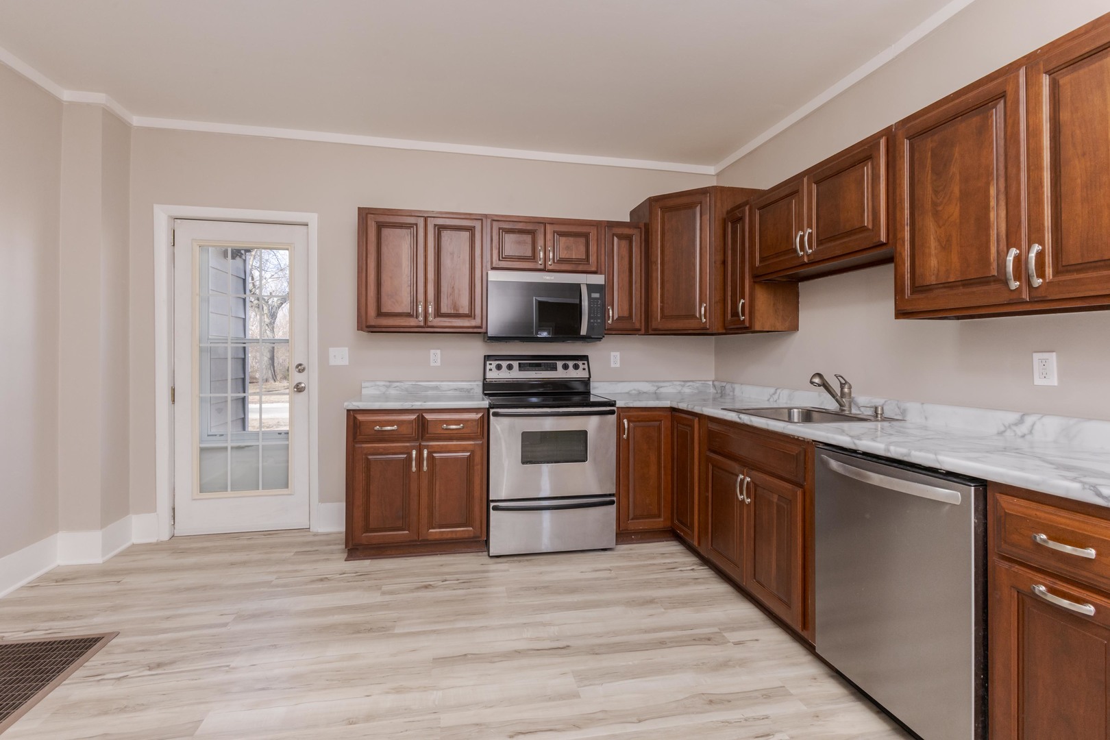 207 E Maple Street, Chatsworth, IL 60921