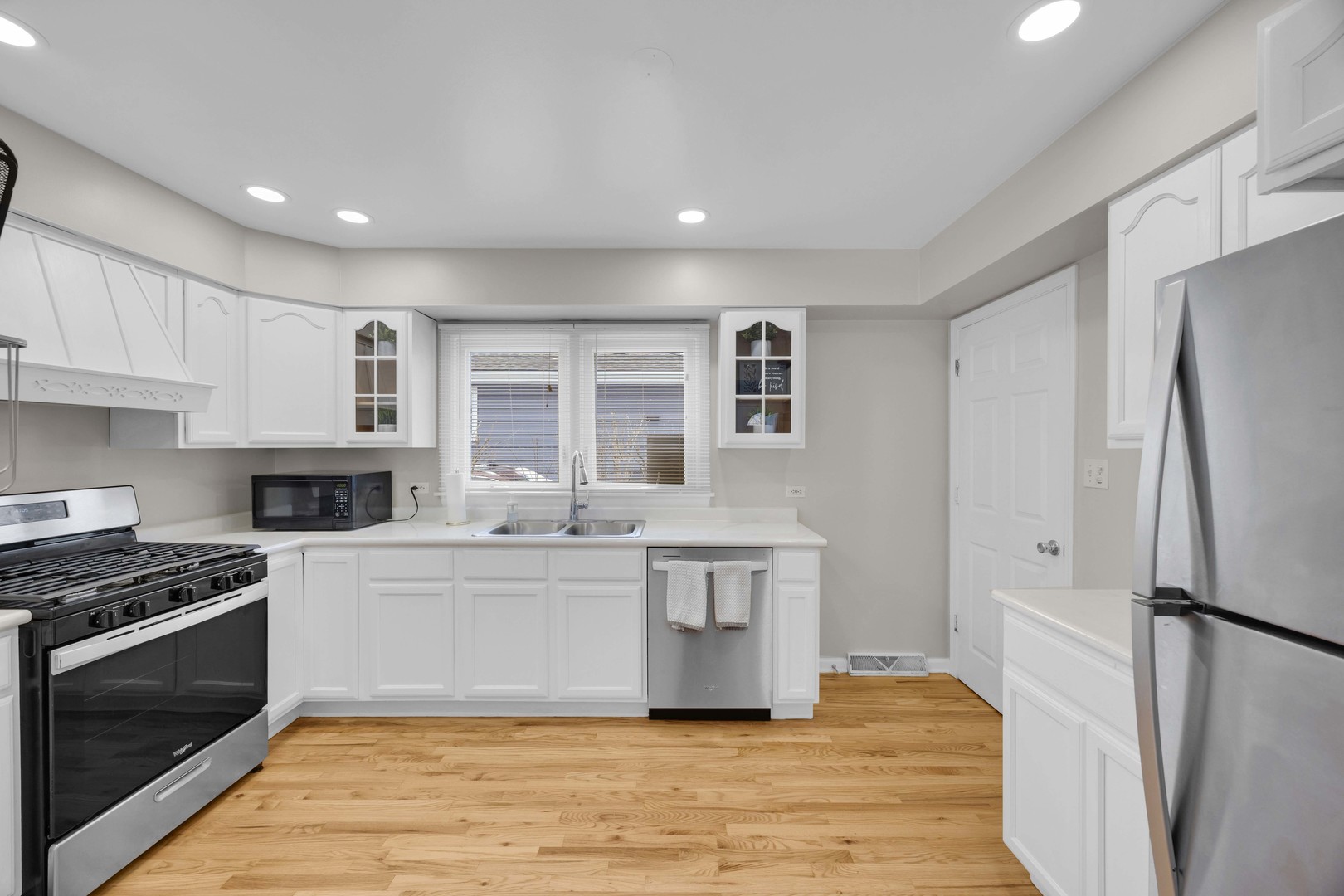 128 55th Street, Downers Grove, IL 60515