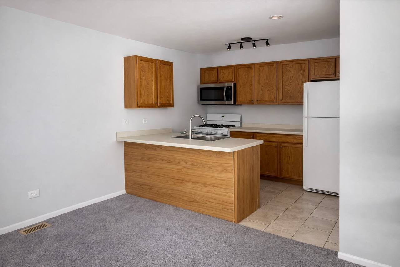 523 Bridle Trail, Wheeling, IL 60090