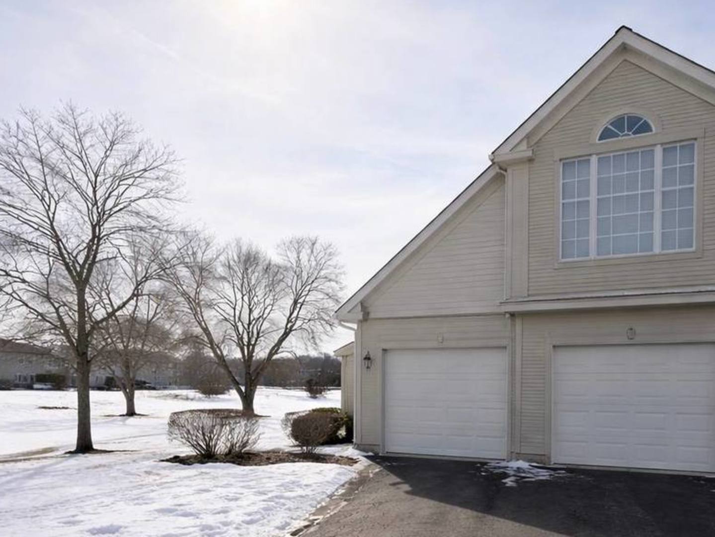 523 Bridle Trail, Wheeling, IL 60090