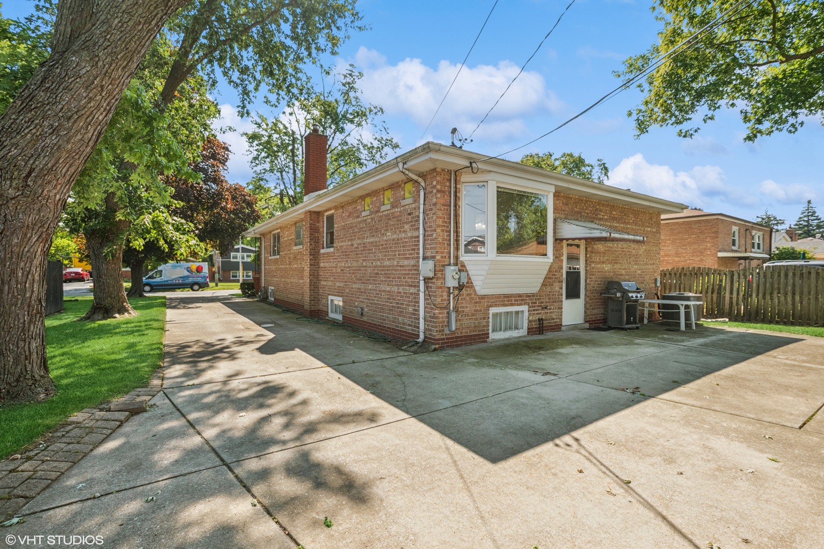 10624 Lawler Avenue, Oak Lawn, IL 60453