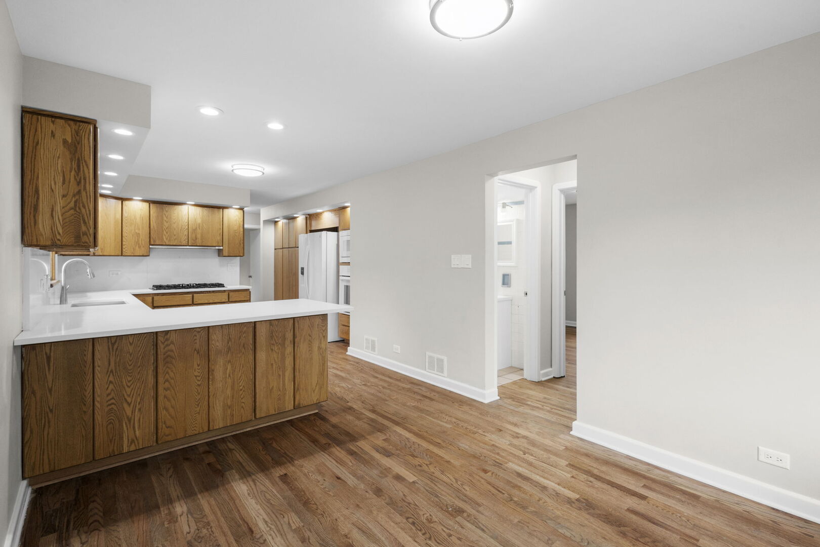 10624 Lawler Avenue, Oak Lawn, IL 60453