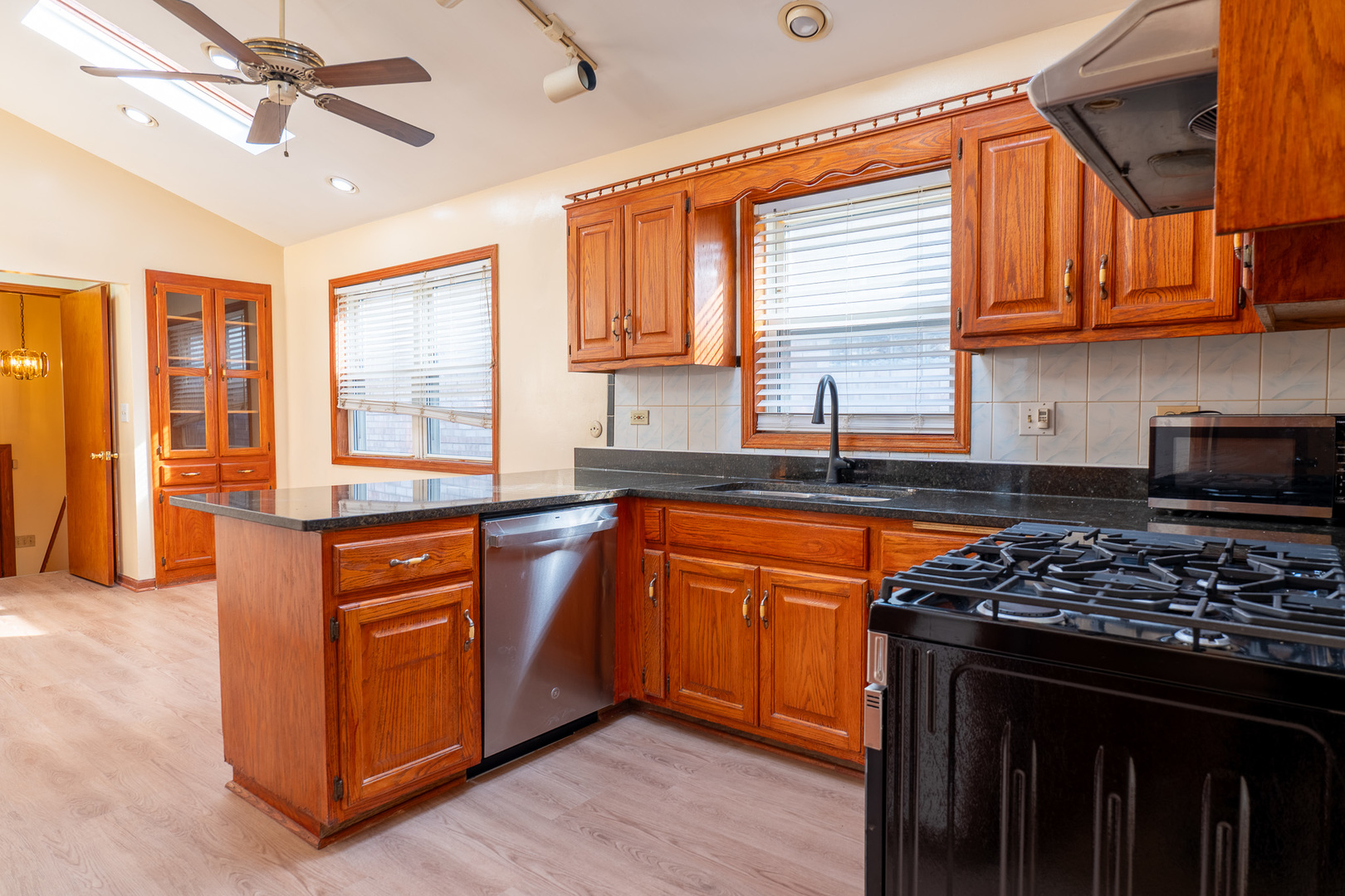 4543 N Kildare Avenue, Chicago, IL 60630