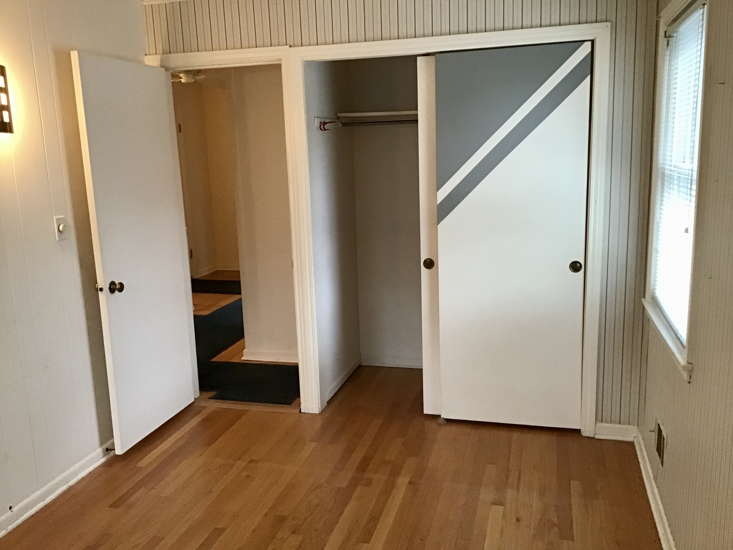 9532 Springfield Avenue, Evanston, IL 60203