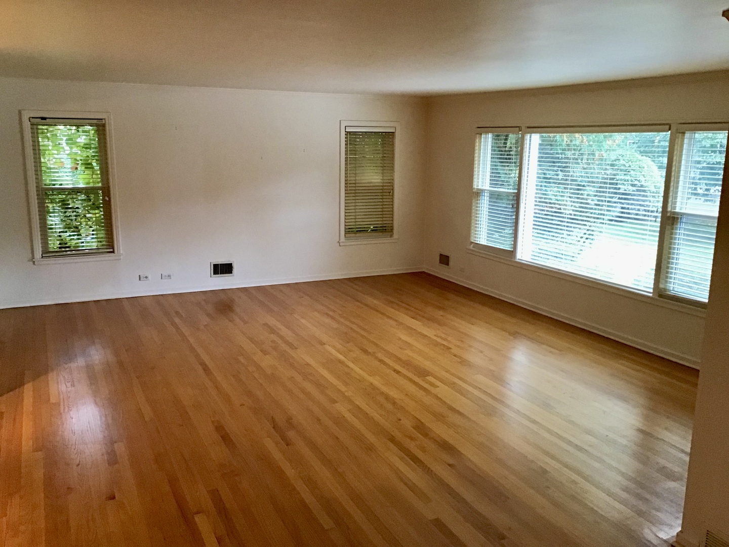 9532 Springfield Avenue, Evanston, IL 60203