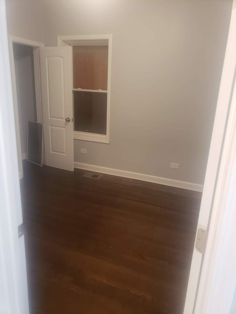 8005 S Maryland Avenue, Chicago, IL 60619