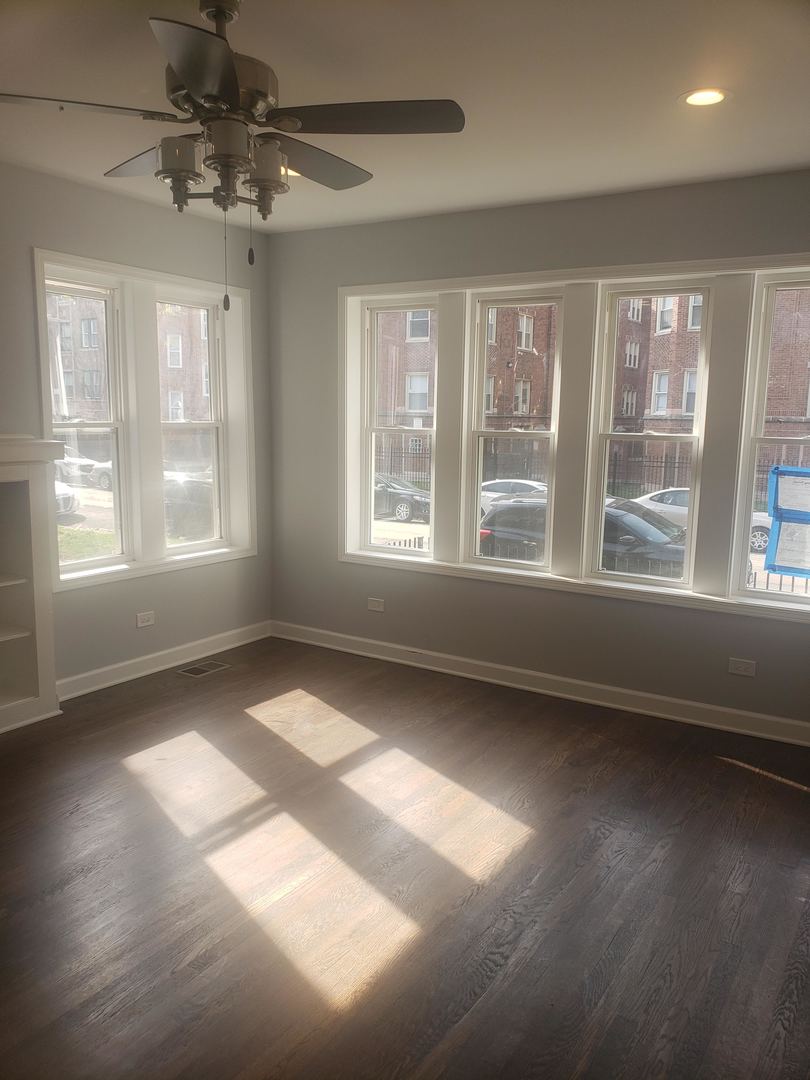 8005 S Maryland Avenue, Chicago, IL 60619