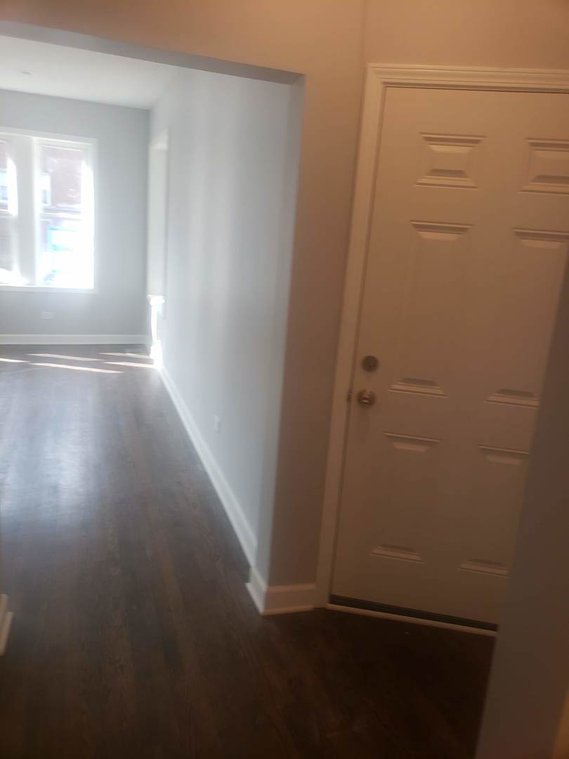 8005 S Maryland Avenue, Chicago, IL 60619