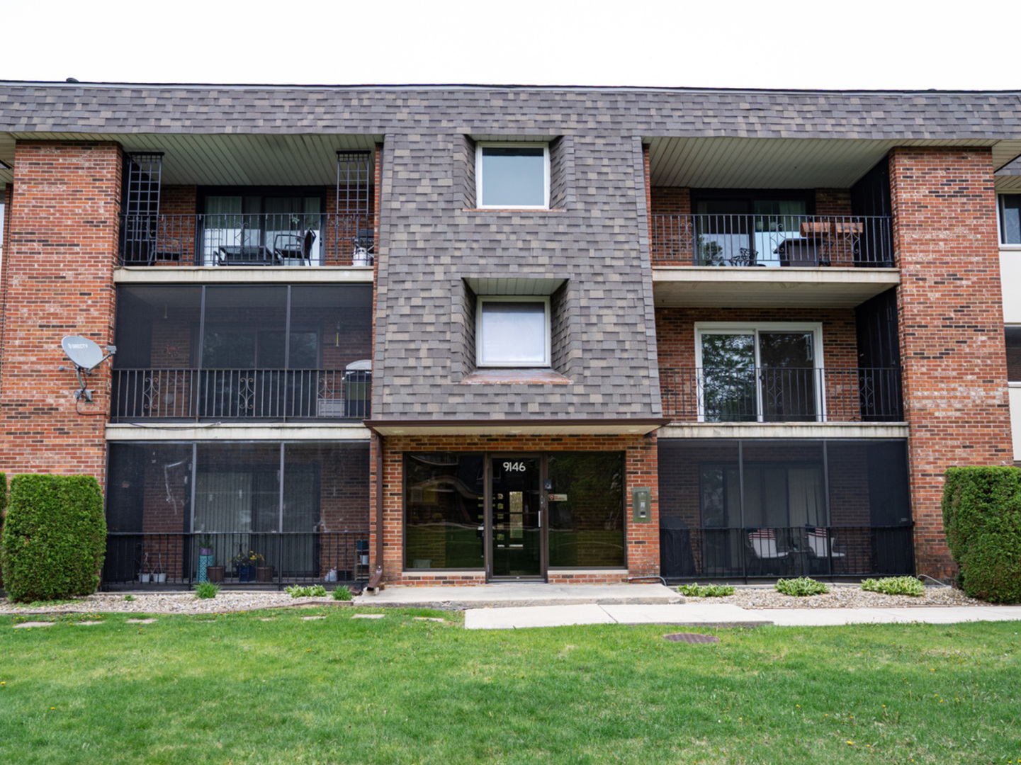 9146 W 140th Street #3NW, Orland Park, IL 60462