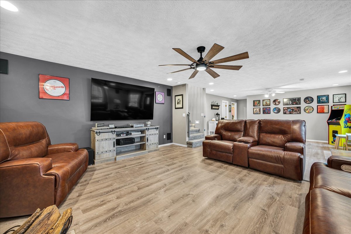 103 Comet Lane, Heyworth, IL 61745