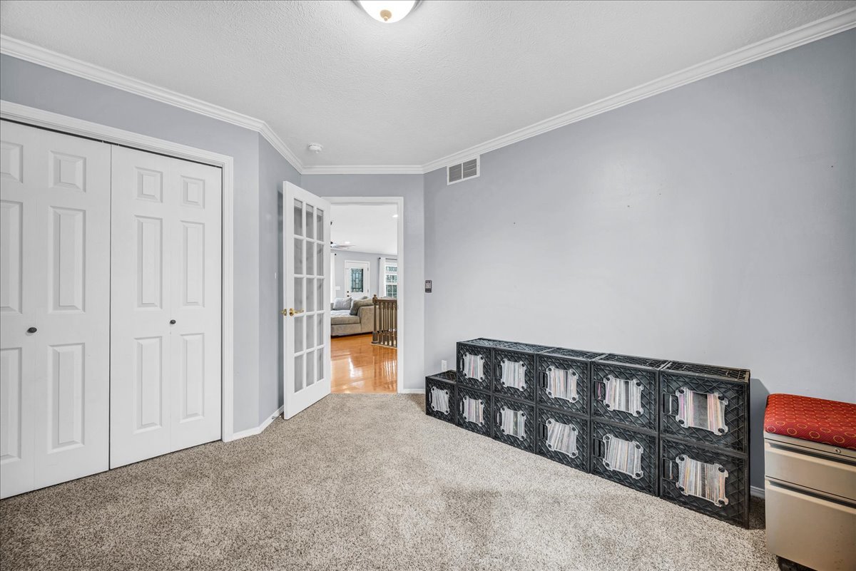 103 Comet Lane, Heyworth, IL 61745