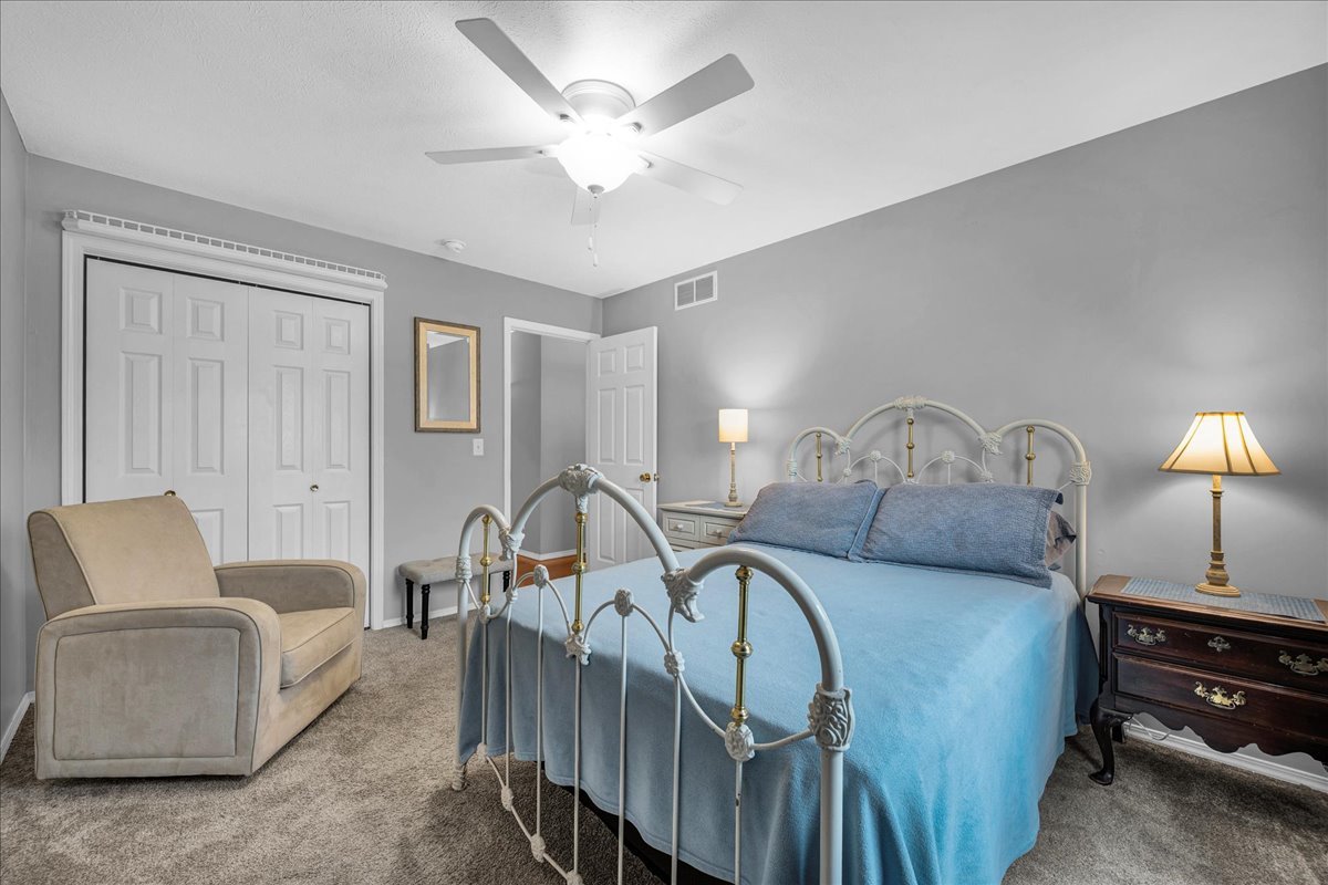 103 Comet Lane, Heyworth, IL 61745