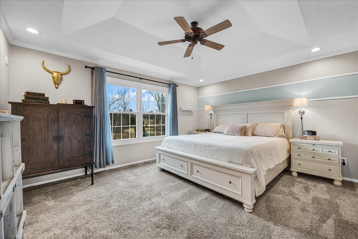 103 Comet Lane, Heyworth, IL 61745