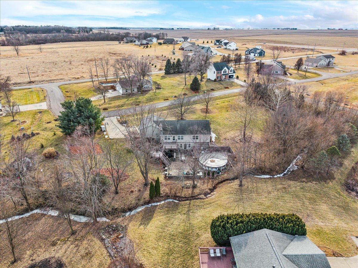 103 Comet Lane, Heyworth, IL 61745