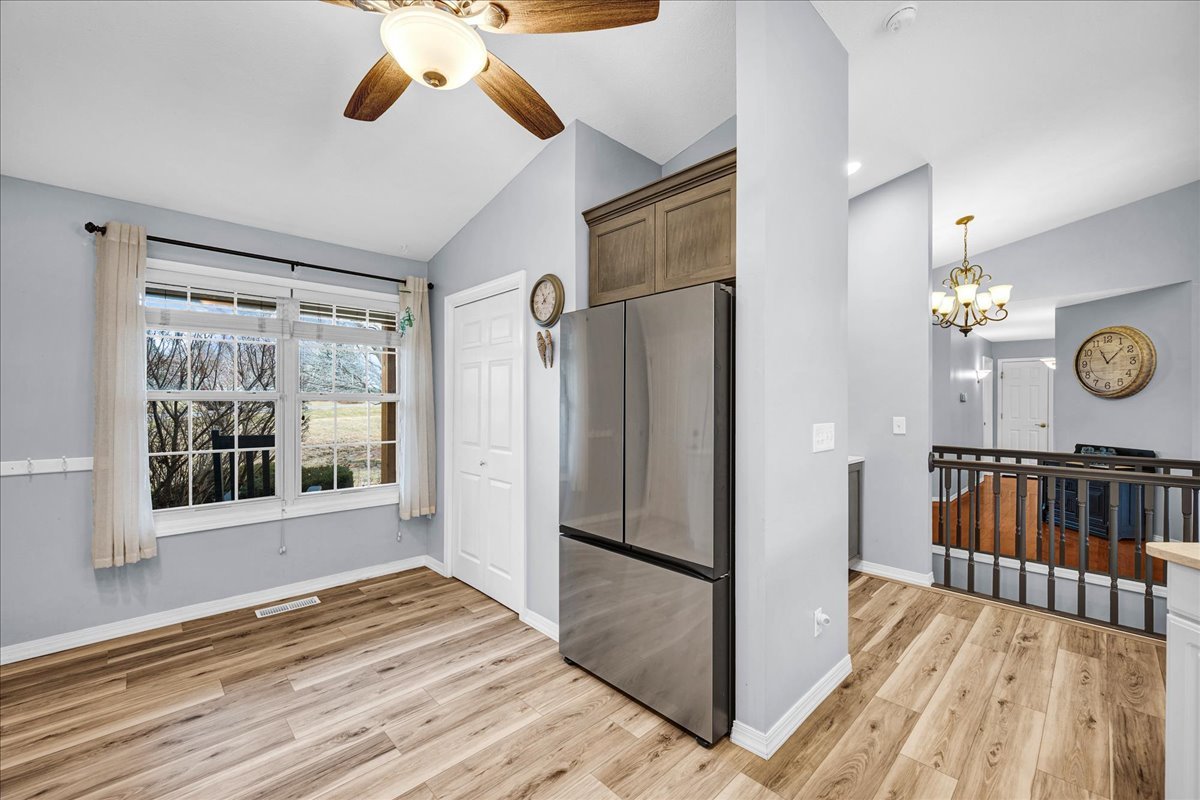 103 Comet Lane, Heyworth, IL 61745