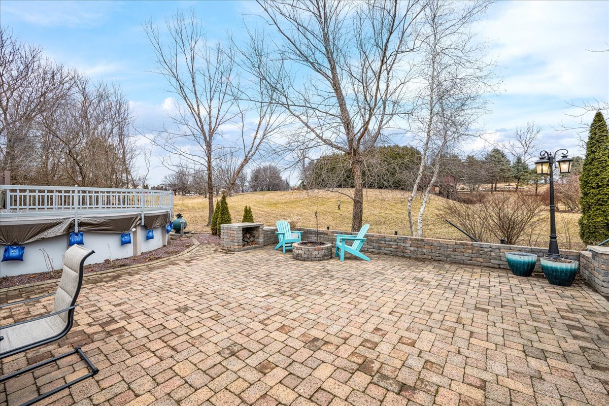 103 Comet Lane, Heyworth, IL 61745