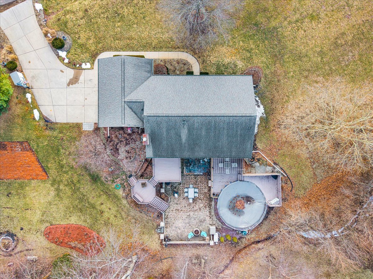 103 Comet Lane, Heyworth, IL 61745