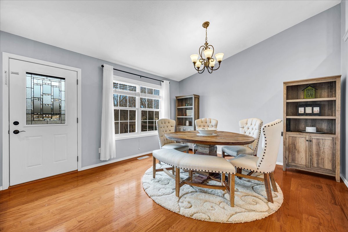 103 Comet Lane, Heyworth, IL 61745