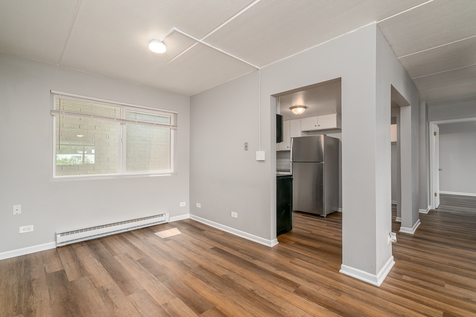 329 W Kimbell Avenue #09, Elmhurst, IL 60126