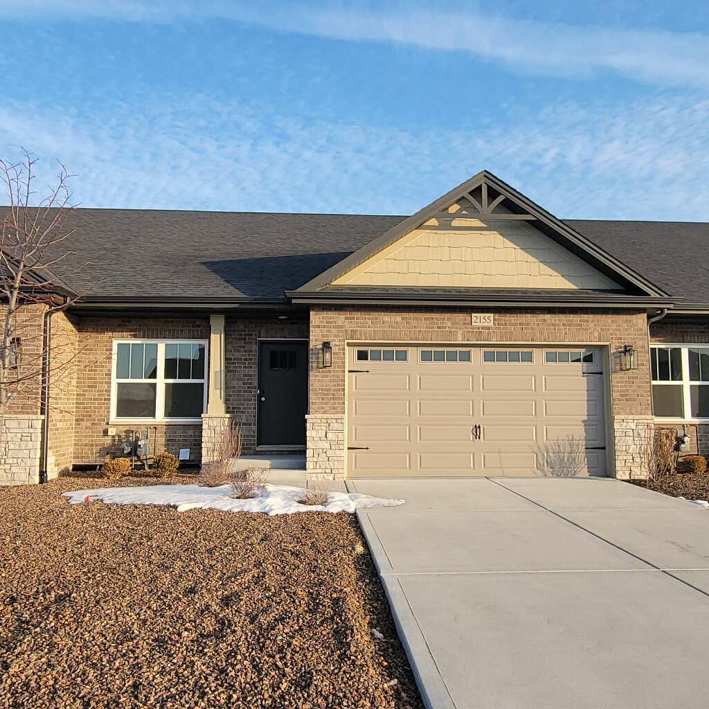 2155 Sky Harbor Drive, New Lenox, IL 60451
