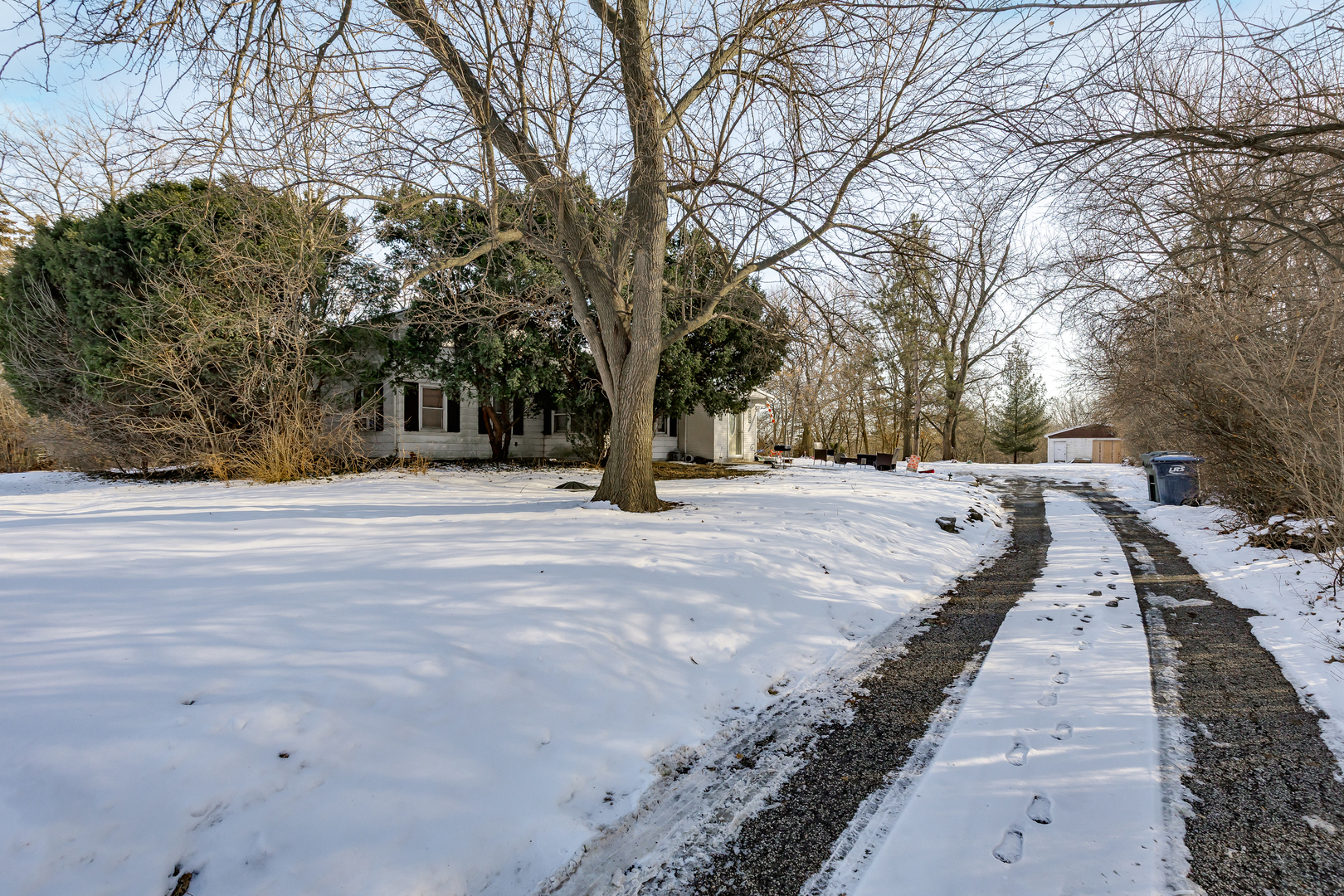 2963 87th Street, Darien, IL 60561