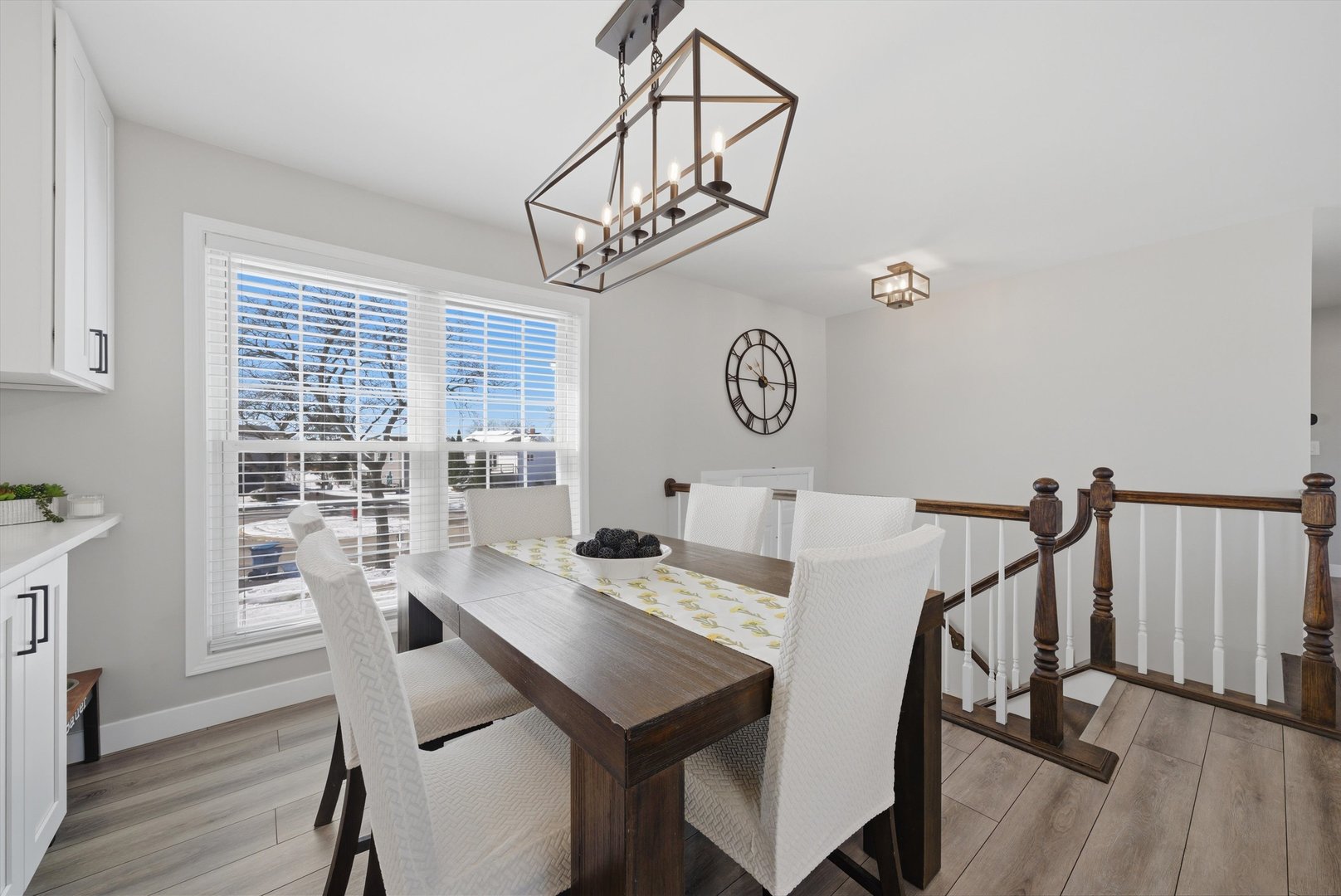 396 Nantucket Court, Bartlett, IL 60103