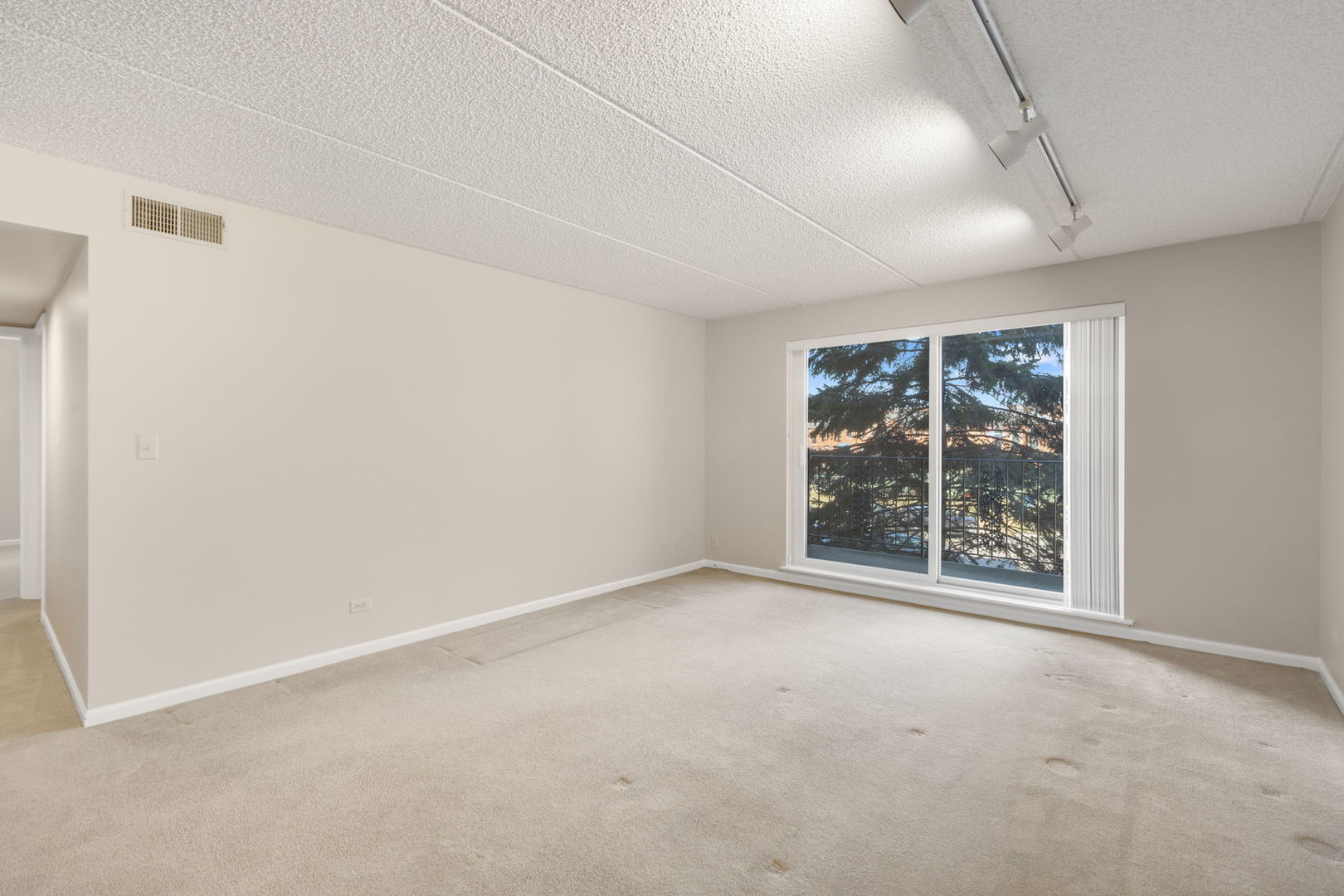 Des Plaines, IL 60016