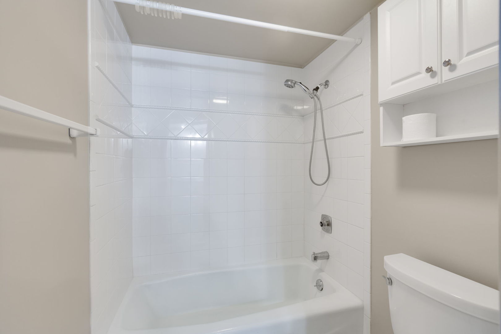 Des Plaines, IL 60016