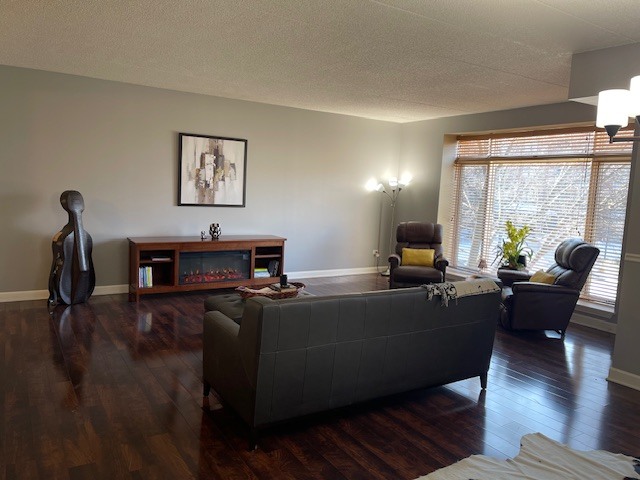 875 E 22nd Street #204, Lombard, IL 60148