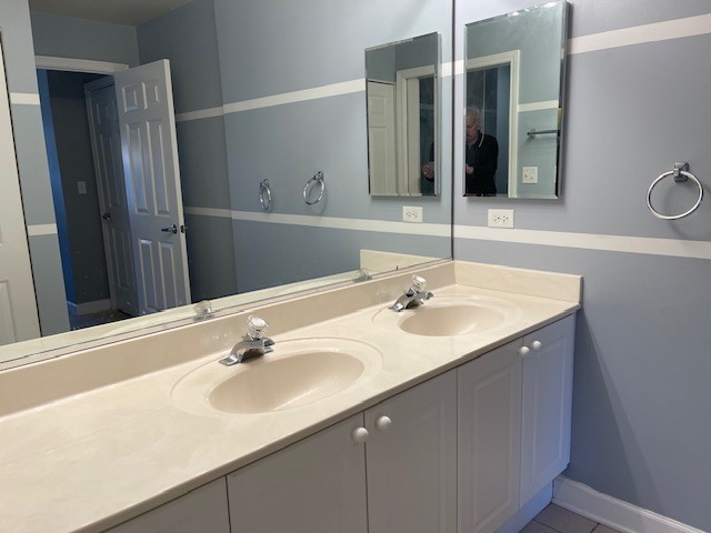 875 E 22nd Street #204, Lombard, IL 60148