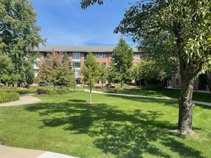 875 E 22nd Street #204, Lombard, IL 60148