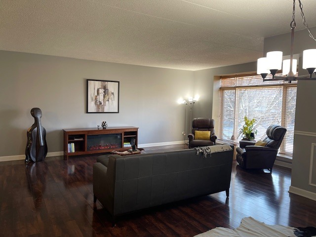 875 E 22nd Street #204, Lombard, IL 60148