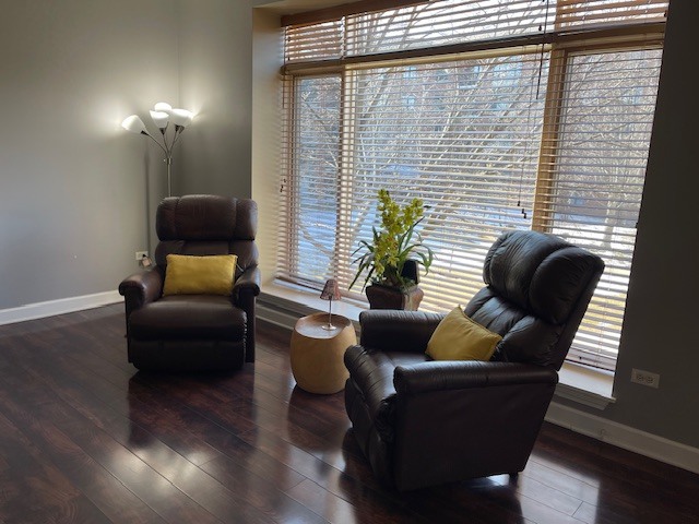 875 E 22nd Street #204, Lombard, IL 60148