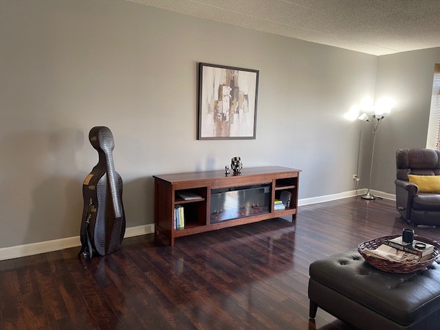 875 E 22nd Street #204, Lombard, IL 60148